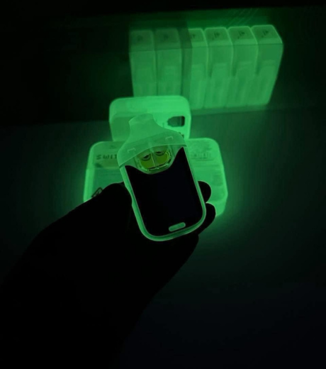 Boutiq V4 Glow in the dark NEW!!